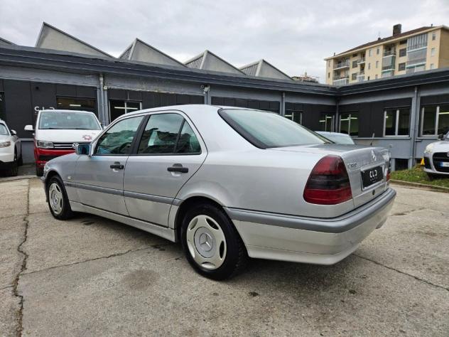 Mercedes-Benz Classe C C 180 cat Classic - Foto 6