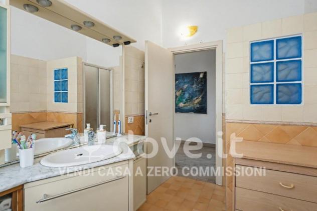 Casa indipendente di 260 m² con più di 5 locali e posto auto in vendita a Piacenza - Foto 14