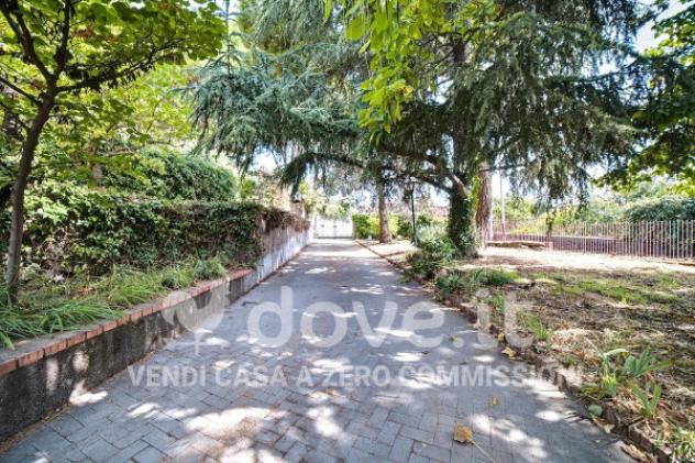 Villa di 284 m² con più di 5 locali e box auto doppio in vendita a Trecastagni - Foto 4