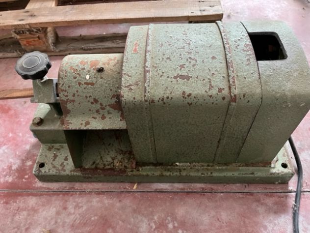 Trafila per spine in legno