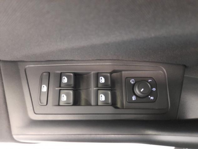 Volkswagen T-Roc 1.0 TSI Life - Foto 9