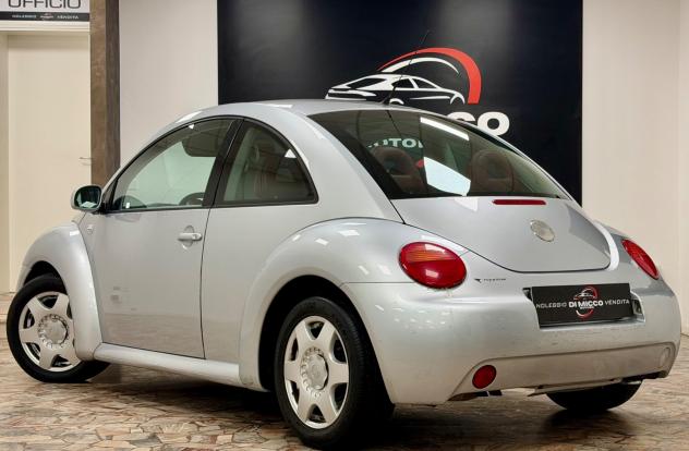 Volkswagen New Beetle - Foto 7