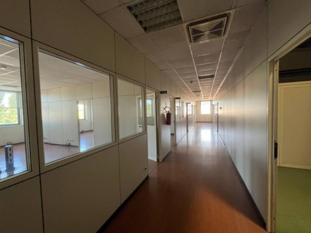 Immobile di 1510 m² con più di 5 locali in vendita a Brescia - Foto 13