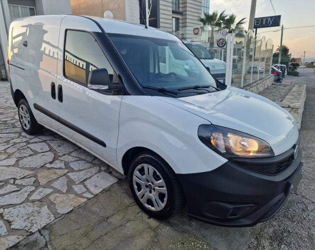 Fiat Doblo Dobl1.6 MJT 105CV Lounge 3POSTI 2022 - Foto 7