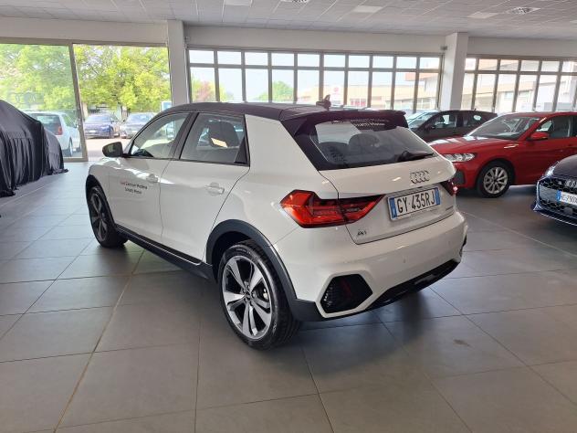 Audi A1 A1 allstreet 30 1.0 tfsi Identity Contrast 116cv s tronic - Foto 4