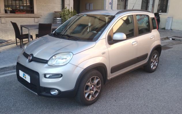 Fiat Panda 1.3 MJT 95 CV S&S 4x4 - Foto 2