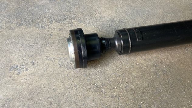 Albero di trasmissione anteriore Range Rover Sport 2.7TDv6 del 2007 (TVB500160) - Foto 2