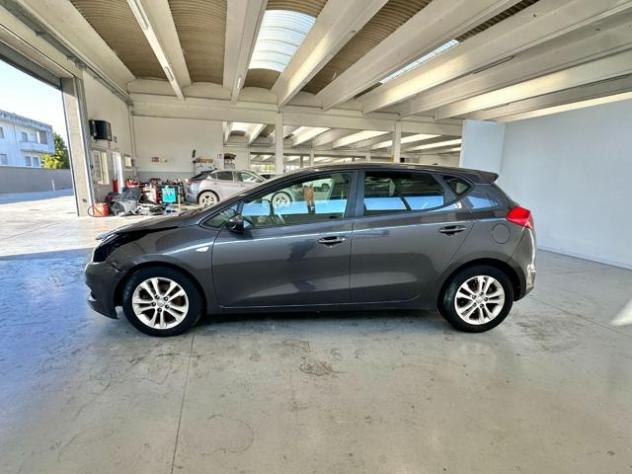 KIA cee'd 1.4 CRDI 5 PORTE ACTIVE rif. 24130997 - Foto 4