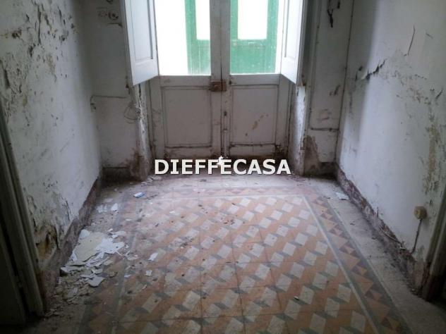 1040 - In Vendita Casa/Ufficio da ristrutturare a Marsala