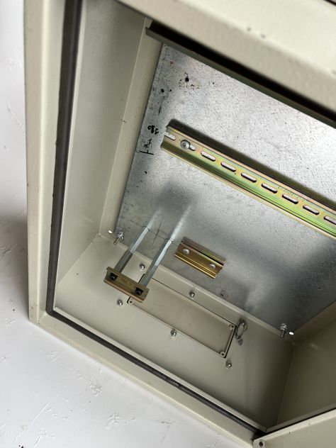 Cassetta da Parete in metallo per Quadri Elettrici 47x37x18 - Foto 2