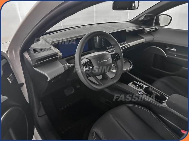 Lancia Ypsilon Hybrid e-DCT - Foto 9