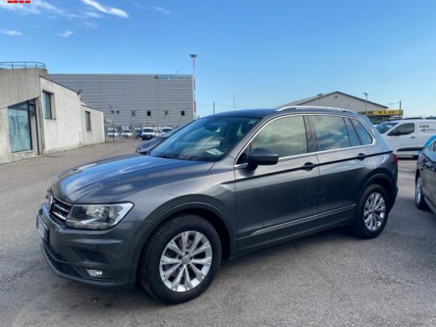 VOLKSWAGEN Tiguan 2.0 TDI SCR DSG Sport BlueMotion Technology rif. 23838550 - Foto 3