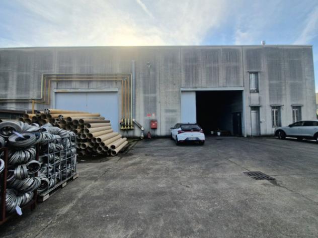 Immobile di 2800 m² con più di 5 locali in affitto a Legnano - Foto 4