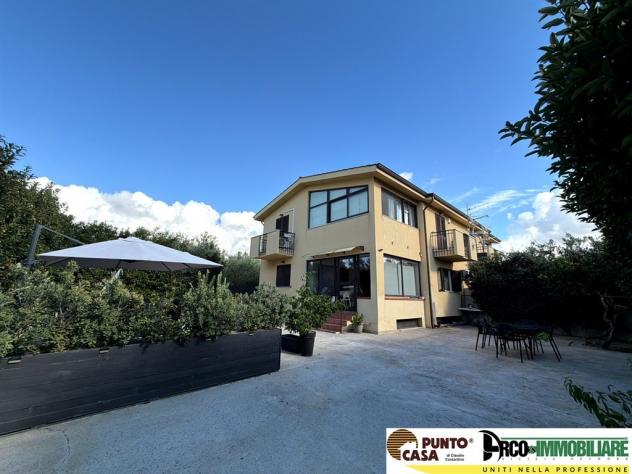 CARINI – VIA MILIOTI | PORZIONE DI VILLA BIFAMILIARE CON 500 MQ DI TERRENO - Foto 8