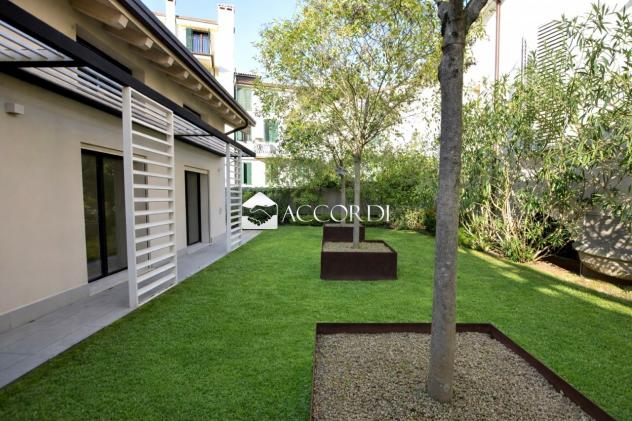 CASA INDIPENDENTE di 5 vani e di 518 mq (PADOVA) rif. DT108 - Foto 2