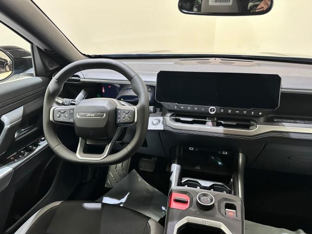 Jeep Compass e-Hybrid 1.2 Turbo MHEV 106kW First Edition DCT - Foto 9