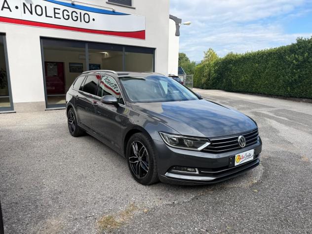 Volkswagen Passat Variant 2.0 TDI DSG Executive BlueMotion Tech. - Foto 3