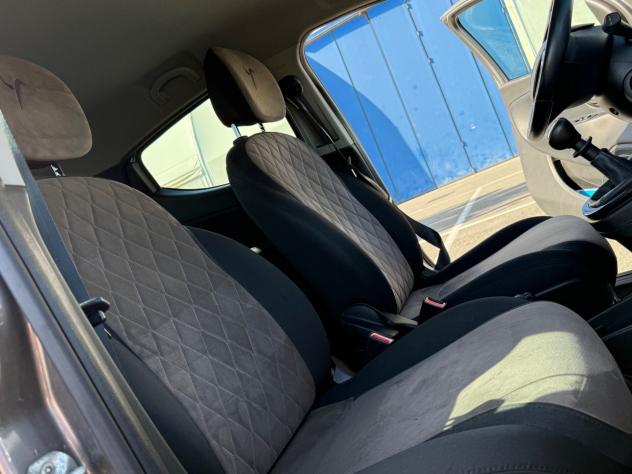 Lancia Ypsilon 1.2 69 CV-GPL-PERMUTABILE - Foto 4