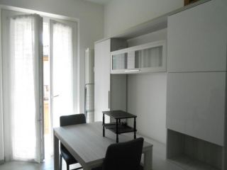 Stanza in appartamento in affitto a Pavia