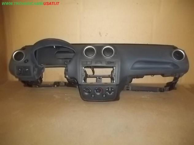 PLANCIA PORTASTRUMENTI GRIGIO SCURO SEAT IBIZA (6L)  Carrozzeria  Allestimenti interni  Cruscotto strumenti   SEAT - IBIZA - 01-01-2002 - 01-05-2008