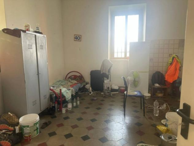 Immobile in asta di 870 m², box auto doppio in vendita a Piacenza - Foto 5