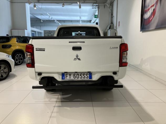 Mitsubishi L200 L200 2.3 D Club Cab 4wd Easy Select Invite 4x - Foto 5