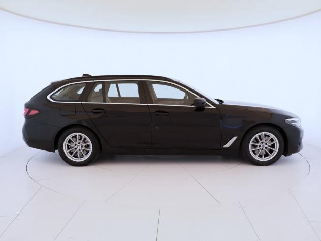 BMW 518d Touring mhev 48V auto - Foto 4