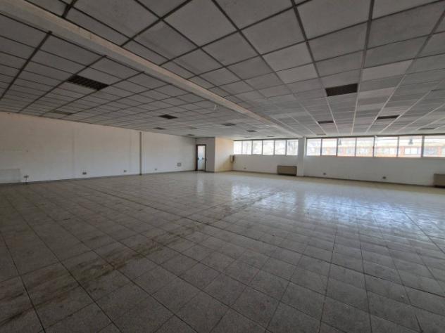 Immobile di 1052 m² con più di 5 locali in vendita a Novate Milanese - Foto 10