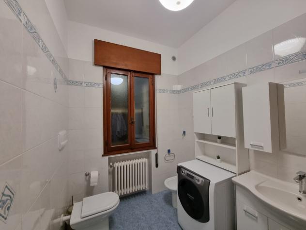 Singola in zona residenziale tranquilla, a circa 500 mt. dal centro di Piove di Sacco(PD).
Disposta su due piani, terra e primo; possibilità di 2 abit - Foto 8