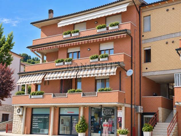 Appartamento spazioso, con balcone, garage e orto