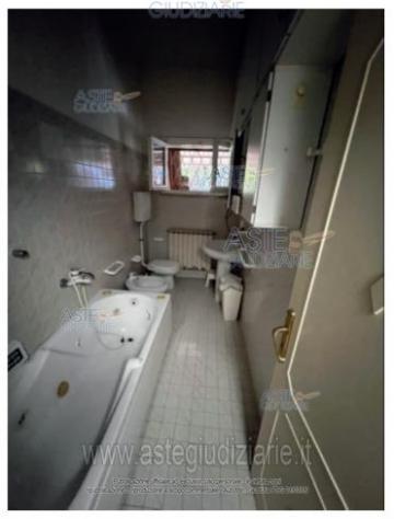 IMMOBILI-IMMOBILE RESIDENZIALE-Viale Sardegna n. 42 - Foto 3