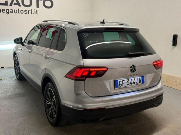 VOLKSWAGEN Tiguan 2.0 TDI 150 CV DSG Life rif. 23088931 - Foto 5