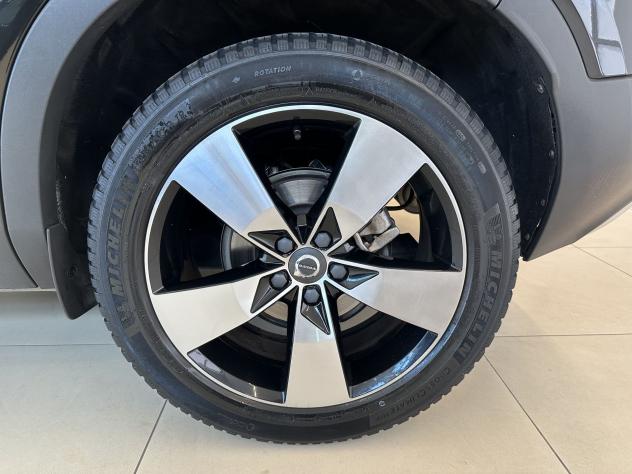 Volvo XC40 T3 automatico Momentum Pro - Foto 9