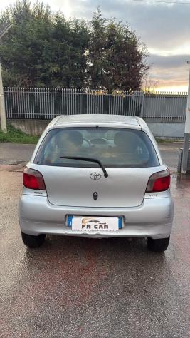Toyota Yaris 1.0i 16V cat 5 porte - Foto 3