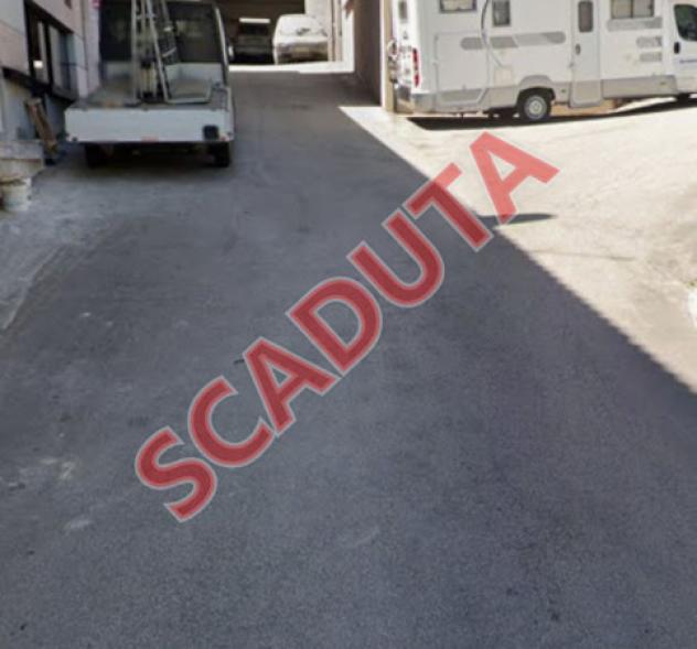 Immobile in asta di 230 m² con più di 5 locali in vendita a Castelfidardo