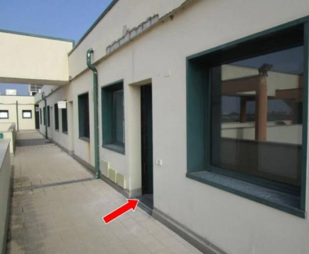 Immobile in asta di 181 m² con più di 5 locali in vendita a Magenta - Foto 3