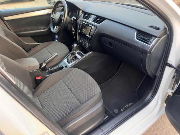 SKODA Octavia 1.6 TDI CR 105 CV DSG Wagon Elegance rif. 24078199 - Foto 10