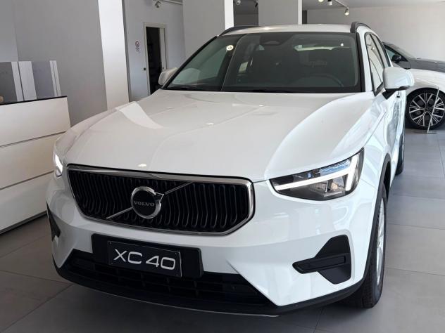 Volvo XC40 B3 automatico Essential *a soli 248 al mese!!*