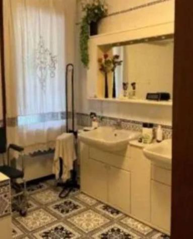 Immobile in asta di 465 m² con più di 5 locali e box auto in vendita a Lonigo - Foto 4
