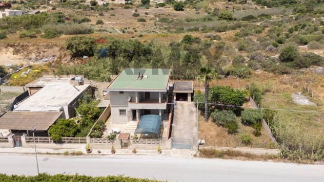 Casa Indipendente in vendita a Vittoria, Scoglitti
