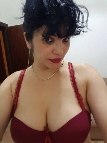 LAURA TI ASPETTA A CESENA, ZONA BORGO PAGLIA Tel:3347280496