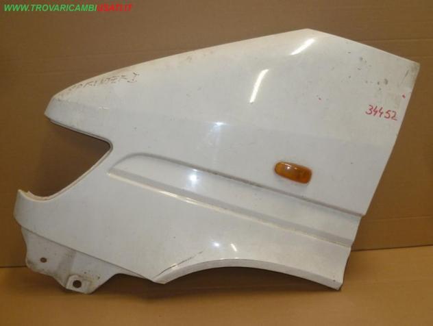 PARAFANGO ANT.S. BIANCO MERCEDES SPRINTER (Sgn Rg )FORO GRANDE) (W903/T1N)  Carrozzeria  Lamierati esterni  Fiancate  Parafango ant. MERCEDES - SPRINT