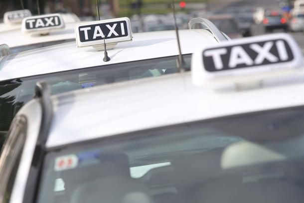 Servizio taxi e transfer ERMA TAXI - Foto 2