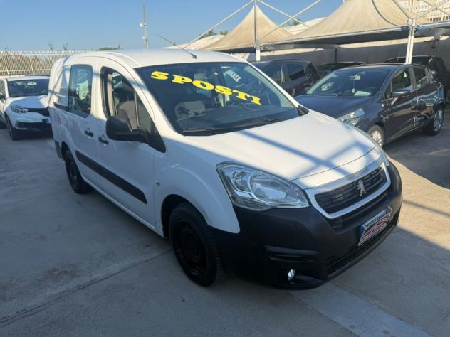 Peugeot Partner BlueHDi 100 L2 Furgone DC Mobile - Foto 3