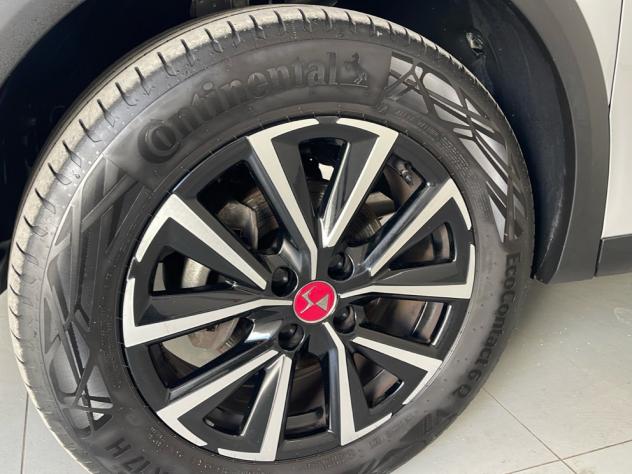 DS DS 3 PureTech 100 Performance Line - Foto 5