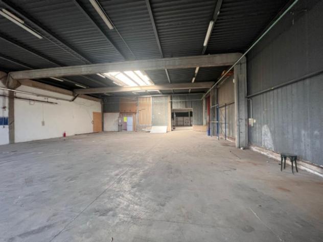 Immobile di 800 m² con 5 locali in affitto a Calcinato - Foto 2