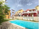 Trilocale Ristrutturato al Piano Terra con Giardino e Piscina