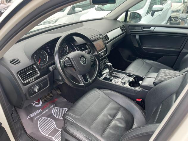 Volkswagen Touareg 3.0 TDI 245 CV tiptronic BlueMotion Techn. Executive - Foto 10