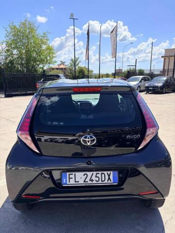 TOYOTA Aygo 1.0 VVT-i 69 CV 5 porte x-cool TSS rif. 24091809 - Foto 6