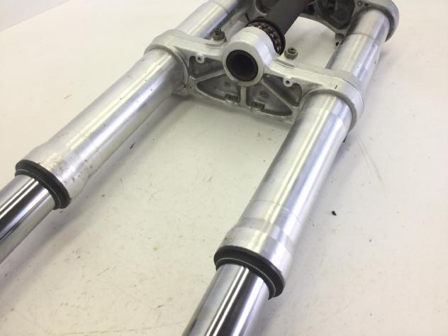 DUCATI MONSTER 750 FORCELLA - PUNTI DI RUGGINE SU PARTE BASSA STELO DESTRO 2002 - Foto 3